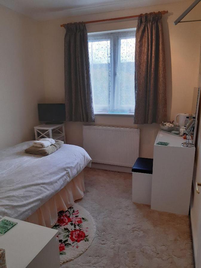 Sawbridgeworth Bed & Breakfast Epping Exterior foto